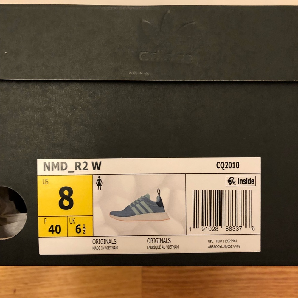 Adidas Originals NMD R2 Boost Women’s Shoe NEW - Picture 6 of 8